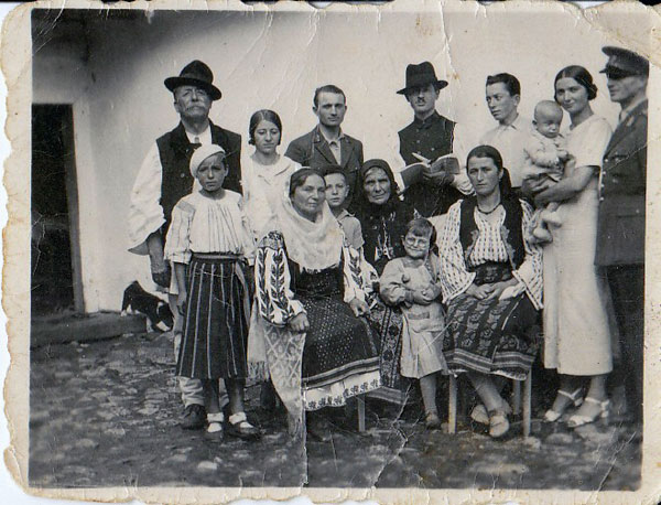 1937, Nucsoara, Familia Moldoveanu